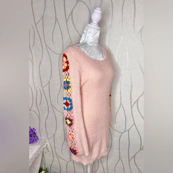 🎀🌷 Retro Style Pink Flare Bell Sleeve Crochet Floral Embroidery Sweater Dress 🌷🎀 - Picture 9 of 15